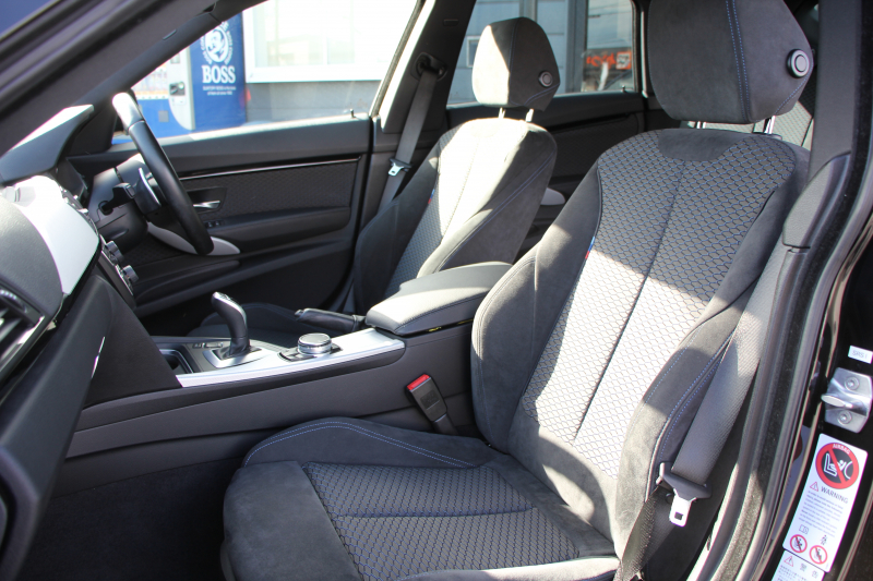 BMW 3シリーズ 320i ｸﾞﾗﾝﾂｰﾘｽﾓ Mｽﾎﾟｰﾂ【5/22迄限定掲載】追従ACC 衝突軽減ﾌﾞﾚｰｷ 車線逸脱警告 歩行者警告 HDDﾅﾋﾞBｶﾒﾗ 電動ﾄﾗﾝｸ Mｽﾎﾟｰﾂｴｱﾛ 18AW ﾒﾓﾘ-付電動ｼｰﾄ ETC2.0 ｽﾏｰﾄｷｰ ｷｾﾉﾝ ﾊﾟﾄﾞﾙｼﾌﾄ 電動ﾘｱｳｲﾝｸﾞ2年保証