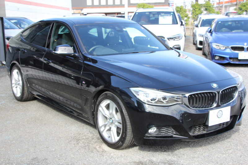BMW 3シリーズ 320i ｸﾞﾗﾝﾂｰﾘｽﾓ Mｽﾎﾟｰﾂ【5/22迄限定掲載】追従ACC 衝突軽減ﾌﾞﾚｰｷ 車線逸脱警告 歩行者警告 HDDﾅﾋﾞBｶﾒﾗ 電動ﾄﾗﾝｸ Mｽﾎﾟｰﾂｴｱﾛ 18AW ﾒﾓﾘ-付電動ｼｰﾄ ETC2.0 ｽﾏｰﾄｷｰ ｷｾﾉﾝ ﾊﾟﾄﾞﾙｼﾌﾄ 電動ﾘｱｳｲﾝｸﾞ2年保証