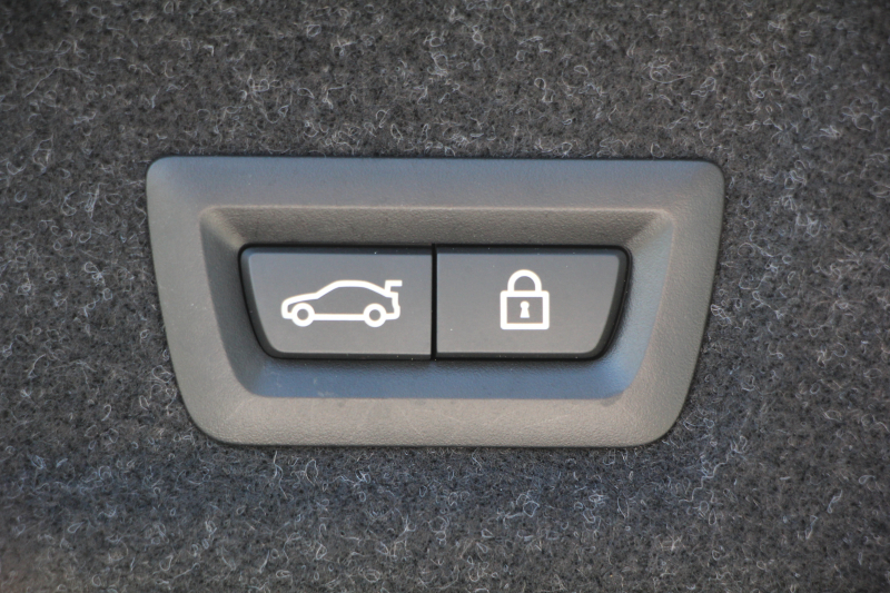 BMW 3シリーズ 330i Mｽﾎﾟｰﾂ ﾊｲﾗｲﾝ ｺﾝﾌｫｰﾄP 【5/22迄限定掲載】1ｵｰﾅ 高出力 258馬力 ﾋｰﾀｰ黒革 追従ACC ｽﾃｱｻﾎﾟｰﾄ ﾌﾙｾｸﾞTV 360度ｶﾒﾗ Pｱｼｽﾄﾌﾟﾗｽ 19AW LEDﾍｯﾄﾞﾗｲﾄ Mｽﾎﾟｰﾂﾌﾞﾚｰｷ ﾀｯﾁ画面ﾅﾋﾞApplecarplay 電動ﾄﾗﾝｸ ﾜｲﾔﾚｽ充電 2年保証