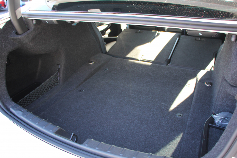 BMW 3シリーズ 320d ﾗｸﾞｼﾞｭｱﾘｰ 後期 【特選車･8月21日迄期間限定掲載】真珠色 新ｴﾝｼﾞﾝ 8C20型 ﾋｰﾀｰ黒革 LEDﾍｯﾄﾞﾗｲﾄ&ﾃｰﾙ 追従ACC ﾚｰﾝﾁｪﾝｼﾞ警告 衝突軽減ﾌﾞﾚｰｷ ﾀｯﾁﾊﾟｯﾄﾞ対応HDDﾅﾋﾞBluetooth接続 Bｶﾒﾗ ｽﾏｰﾄｷｰ ｸﾛｰﾑﾗｲﾝｴｸｽﾃﾘｱ 2年保証