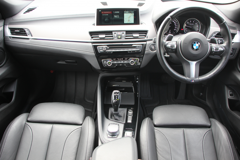 BMW X2 Xdrive20i MｽﾎﾟｰﾂX ﾃﾞﾋﾞｭｰP 4WD ﾊｲﾗｲﾝ ｺﾝﾌｫｰﾄP 追従ACC HUD ﾋｰﾀｰ黒革 電動ｼｰﾄ ﾌﾙｾｸﾞTV ｵﾌﾟｼｮﾝ20AW Mﾘｱｽﾎﾟｲﾗｰ ﾀｯﾁ画面HDDﾅﾋﾞBｶﾒﾗ Pｱｼｽﾄ CD&DVD再生可能 Bluetooth接続 電動ﾄﾗﾝｸ LEDﾍｯﾄﾞﾗｲﾄ ｽﾏｰﾄｷｰ 8速AT 2年保証