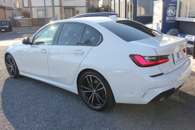 BMW 3シリーズ 320i Mｽﾎﾟｰﾂ ﾊｲﾗｲﾝ&ｺﾝﾌｫｰﾄP 1ｵﾅ ﾓｶﾌﾞﾗｳﾝﾚｻﾞｰ ｼｰﾄﾋｰﾀｰ ﾗﾝﾊﾞｰｻﾎﾟｰﾄ 追従ACC ｽﾃｱﾘﾝｸﾞｻﾎﾟｰﾄ BMWﾗｲﾌﾞｺｯｸﾋﾟｯﾄﾞｱｯﾌﾟﾙｶｰﾌﾟﾚｲ対応 ﾀｯﾁﾊﾟﾈﾙHDDﾅﾋﾞ電動ﾄﾗﾝｸ 後退ｱｼｽﾄ DｱｼｽﾄPRO 2年保証