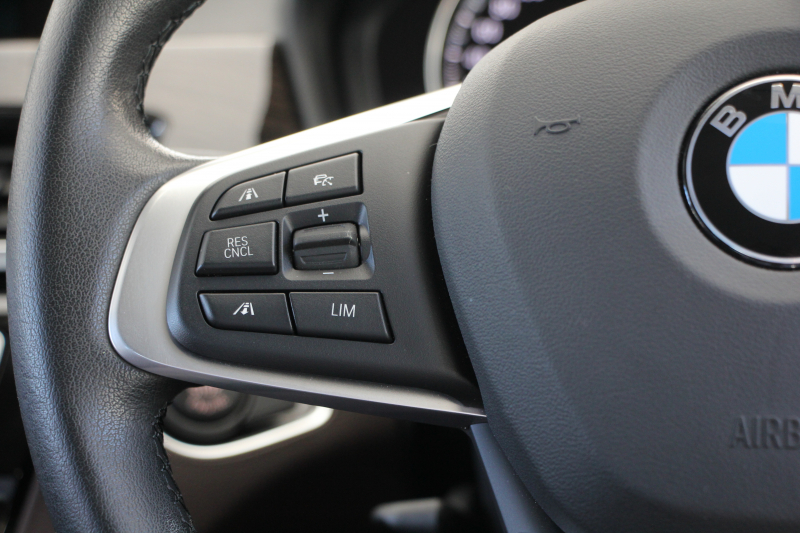 BMW X1 Xdrive18d Xﾗｲﾝ ﾊｲﾗｲﾝ ｺﾝﾌｫｰﾄP 中期 変更後ﾓﾃﾞﾙ 新ﾒｰﾀｰ 新ﾃﾞｻﾞｲﾝ茶革ｼｰﾄ 追従ACC HUD 変更後ﾀｯﾁ画面HDDﾅﾋﾞPｱｼｽﾄ Bｶﾒﾗ ﾙｰﾑﾐﾗｰETC2.0 電動ﾄﾗﾝｸ 衝突軽減ﾌﾞﾚｰｷ 車線逸脱警告 歩行者警告 ｱﾝﾋﾞｴﾝﾄﾗｲﾄ ｽﾏｰﾄｷｰ 2年保証