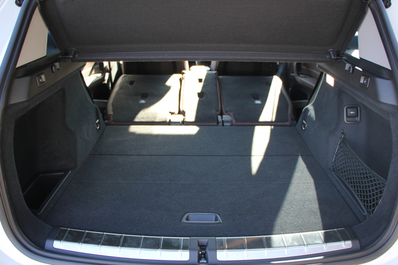 BMW X1 Xdrive18d Xﾗｲﾝ ﾊｲﾗｲﾝ ｺﾝﾌｫｰﾄP 中期 変更後ﾓﾃﾞﾙ 新ﾒｰﾀｰ 新ﾃﾞｻﾞｲﾝ茶革ｼｰﾄ 追従ACC HUD 変更後ﾀｯﾁ画面HDDﾅﾋﾞPｱｼｽﾄ Bｶﾒﾗ ﾙｰﾑﾐﾗｰETC2.0 電動ﾄﾗﾝｸ 衝突軽減ﾌﾞﾚｰｷ 車線逸脱警告 歩行者警告 ｱﾝﾋﾞｴﾝﾄﾗｲﾄ ｽﾏｰﾄｷｰ 2年保証