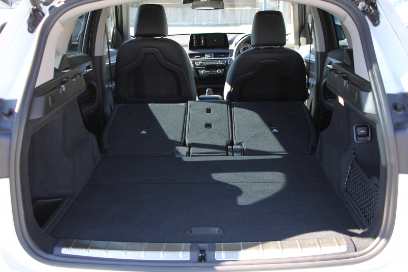 BMW X1 Xdrive18d Xﾗｲﾝ ﾊｲﾗｲﾝ LCI後期 ﾌｪｲｽﾘﾌﾄ後 1ｵｰﾅ 追従ACC ﾋｰﾀｰ黒革 LEDﾍｯﾄﾞﾗｲﾄ&ﾃｰﾙ&ﾌｫｸﾞﾀｯﾁ画面HDDﾅﾋﾞPｱｼｽﾄ ｱﾝﾋﾞｴﾝﾄﾗｲﾄ 電動ﾘｱｹﾞｰﾄ 衝突軽減ﾌﾞﾚｰｷ 車線逸脱警告 歩行者警告 ｽﾏｰﾄｷｰ 2年保証