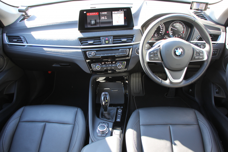 BMW X1 Xdrive18d Xﾗｲﾝ ﾊｲﾗｲﾝ LCI後期 ﾌｪｲｽﾘﾌﾄ後 1ｵｰﾅ 追従ACC ﾋｰﾀｰ黒革 LEDﾍｯﾄﾞﾗｲﾄ&ﾃｰﾙ&ﾌｫｸﾞﾀｯﾁ画面HDDﾅﾋﾞPｱｼｽﾄ ｱﾝﾋﾞｴﾝﾄﾗｲﾄ 電動ﾘｱｹﾞｰﾄ 衝突軽減ﾌﾞﾚｰｷ 車線逸脱警告 歩行者警告 ｽﾏｰﾄｷｰ 2年保証