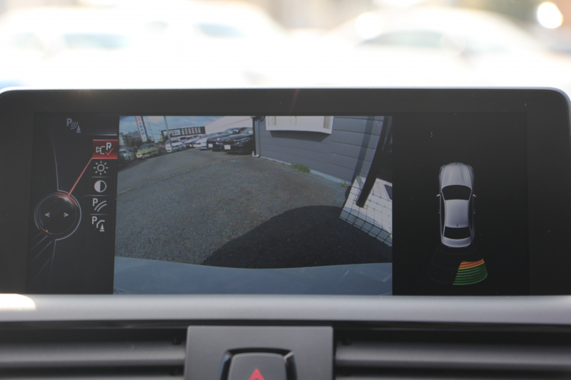 BMW 2シリーズ M235i ｸｰﾍﾟ1ｵﾅ 直6ﾀｰﾎﾞ326馬力 ｱﾀﾞﾌﾟﾃｨﾌﾞMｻｽ 専用ﾌﾞﾚｰｷ Bｶﾒﾗ&ﾘｱPDC 衝突軽減ﾌﾞﾚｰｷ 車線逸脱警告 歩行者警告 ﾌﾞﾚｰｷ付ｸﾙｺﾝ HDDﾅﾋﾞBluetooth接続 ｽﾏｰﾄｷｰ 18AW ﾊﾟﾄﾞﾙｼﾌﾄ 2年保証