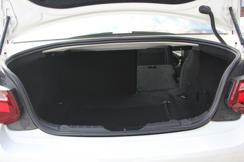 BMW 2シリーズ M235i ｸｰﾍﾟ1ｵﾅ 直6ﾀｰﾎﾞ326馬力 ｱﾀﾞﾌﾟﾃｨﾌﾞMｻｽ 専用ﾌﾞﾚｰｷ Bｶﾒﾗ&ﾘｱPDC 衝突軽減ﾌﾞﾚｰｷ 車線逸脱警告 歩行者警告 ﾌﾞﾚｰｷ付ｸﾙｺﾝ HDDﾅﾋﾞBluetooth接続 ｽﾏｰﾄｷｰ 18AW ﾊﾟﾄﾞﾙｼﾌﾄ 2年保証