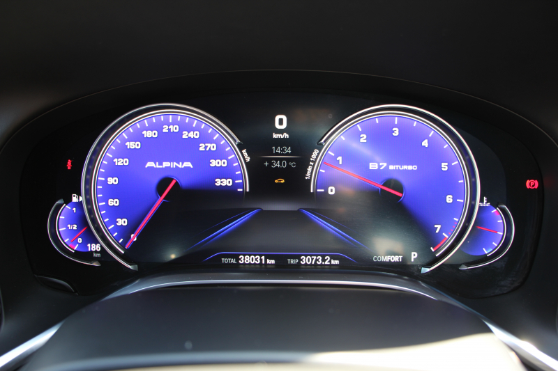 BMW 7シリーズ 740i Mｽﾎﾟｰﾂ ﾘｱｺﾝﾌｫｰﾄP ﾘｱｴﾝﾀｰﾃｲﾒﾝﾄ ﾘｱﾓﾆﾀｰ ﾀｯﾁｺﾏﾝﾄﾞﾋｰﾄｺﾝﾌｫｰﾄP ｻﾝﾙｰﾌ ﾚｰｻﾞｰﾗｲﾄ ﾃﾞｨｽﾌﾟﾚｲｷｰ ﾘﾓｰﾄﾊﾟｰｷﾝｸﾞ20AW ﾏｯｻｰｼﾞ&ﾍﾞﾝﾁﾚｰｼｮﾝ ﾌﾞﾗｯｸﾅｯﾊﾟﾚｻﾞｰ 360度ｶﾒﾗ 電動ﾄﾗﾝｸ HUD 追従ACC 2年保証