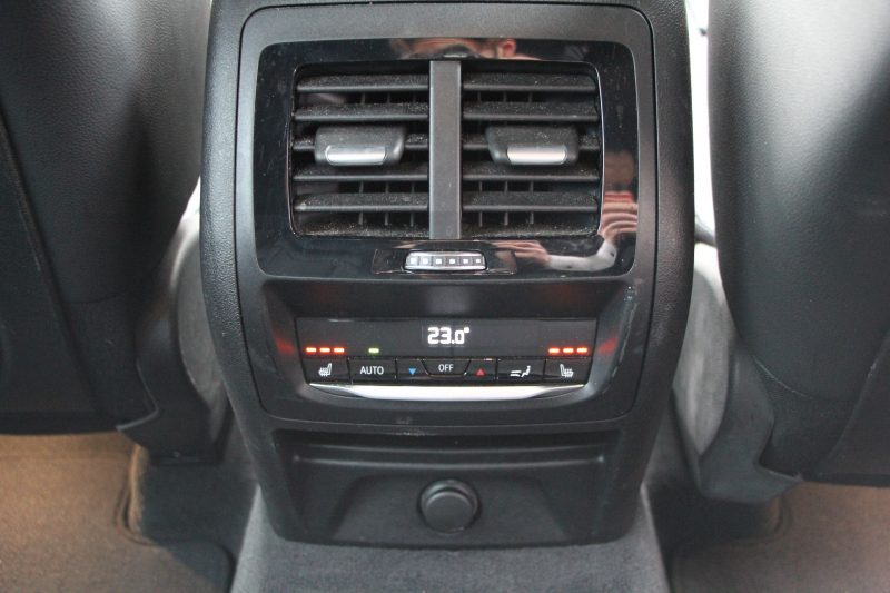 BMW X3 Xdrive20d Mｽﾎﾟｰﾂ ﾊｲﾗｲﾝ 全ﾋｰﾀｰ黒革 ﾗﾝﾊﾞｰｻﾎﾟｰﾄ HUD LEDﾍｯﾄﾞﾗｲﾄ ｵｰﾄﾊｲﾋﾞｰﾑ ﾀｯﾁﾊﾟﾈﾙ対応HDDﾅﾋﾞTV ﾜｲﾔﾚｽ充電 Pｱｼｽﾄﾌﾟﾗｽ 360度ｶﾒﾗ ｽﾃｱﾘﾝｸﾞｻﾎﾟｰﾄ 追従ACC 電動ﾄﾗﾝｸ ﾊﾟﾄﾞﾙｼﾌﾄ 2年保証