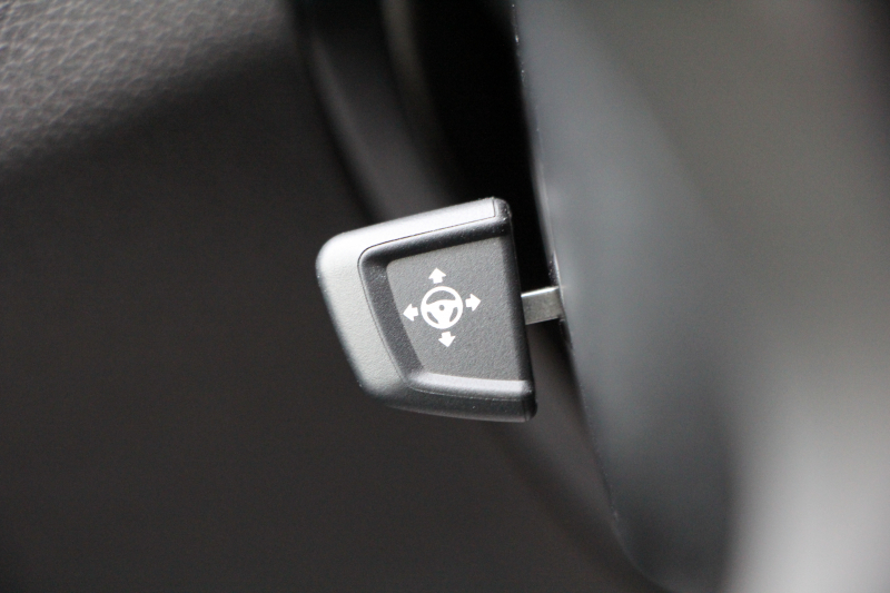 BMW 5シリーズ 530i Mｽﾎﾟｰﾂ ｺﾝﾌｫｰﾄP 型式変更後｢JR20｣ 252馬力 全席ﾋｰﾀｰ黒革 ｺﾝﾌｫｰﾄｼｰﾄ&ﾍﾞﾝﾁﾚｰｼｮﾝ ｿﾌﾄｸﾛｰｽﾞﾄﾞｱ HUD 追従ACC ｽﾃｱﾘﾝｸﾞｻﾎﾟｰﾄ 変更後全面液晶ﾒｰﾀｰ ﾀｯﾁ画面HDDﾅﾋﾞTV 360度ｶﾒﾗ 2年保証