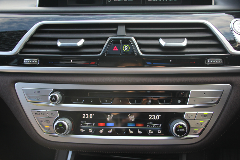 BMW 7シリーズ 750Li Mｽﾎﾟｰﾂ ﾘｱｺﾝﾌｫｰﾄPﾌﾟﾗｽ ﾛﾝｸﾞV8 450馬力 ｽｶｲﾗｳﾝｼﾞﾊﾟﾉﾗﾏｻﾝﾙｰﾌ 後席ﾓﾆﾀｰ ﾚｰｻﾞｰﾗｲﾄ ﾃﾞｨｽﾌﾟﾚｲｷｰ ﾘﾓｰﾄﾊﾟｰｷﾝｸﾞ全席ﾋｰﾀｰ茶革 ﾏｯｻｰｼﾞﾍﾞﾝﾁﾚｰｼｮﾝ 追従ACC HUD ｽﾃｱﾘﾝｸﾞｻﾎﾟｰﾄ 360度ｶﾒﾗ ﾀｯﾁ画面HDDﾅﾋﾞ2年保証