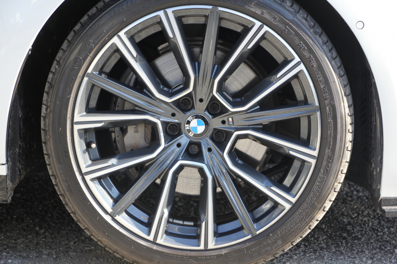 BMW 7シリーズ 740i Mｽﾎﾟｰﾂ ｲﾉﾍﾞｰｼｮﾝP LCI後期 ﾌｪｲｽﾘﾌﾄ後 ｻﾝﾙｰﾌ ﾚｰｻﾞｰﾗｲﾄ 全席ﾋｰﾀｰ黒革 ﾍﾞﾝﾁﾚｰｼｮﾝ ｿﾌﾄｸﾛｰｽﾞﾄﾞｱ BMW ﾗｲﾌﾞｺｯｸﾋﾟｯﾄﾞApplecarplay対応 追従ACC ｽﾃｱﾘﾝｸﾞｻﾎﾟｰﾄ HUD ﾊｰﾏﾝｶｰﾄﾞﾝｻﾗｳﾝﾄﾞ真珠色 2年保証