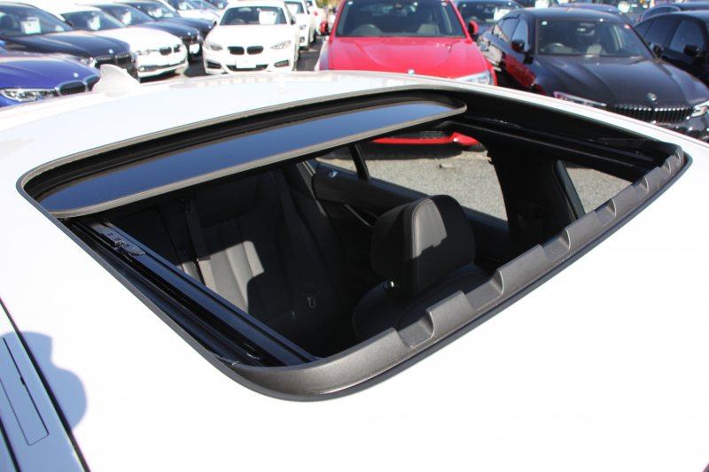 BMW 7シリーズ 740i Mｽﾎﾟｰﾂ ｲﾉﾍﾞｰｼｮﾝP LCI後期 ﾌｪｲｽﾘﾌﾄ後 ｻﾝﾙｰﾌ ﾚｰｻﾞｰﾗｲﾄ 全席ﾋｰﾀｰ黒革 ﾍﾞﾝﾁﾚｰｼｮﾝ ｿﾌﾄｸﾛｰｽﾞﾄﾞｱ BMW ﾗｲﾌﾞｺｯｸﾋﾟｯﾄﾞApplecarplay対応 追従ACC ｽﾃｱﾘﾝｸﾞｻﾎﾟｰﾄ HUD ﾊｰﾏﾝｶｰﾄﾞﾝｻﾗｳﾝﾄﾞ真珠色 2年保証