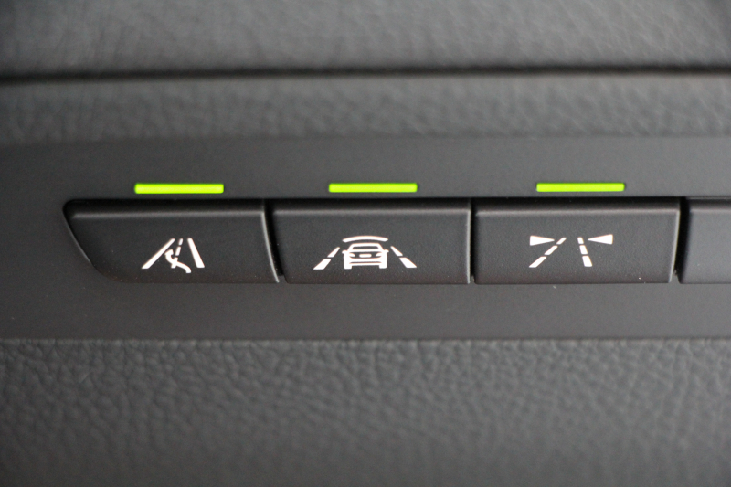 BMW 4シリーズ 420i ｸﾞﾗﾝｸｰﾍﾟMｽﾎﾟｰﾂ LCI後期 ﾌｪｲｽﾘﾌﾄ後 ﾋｰﾀｰ黒革 追従ACC LEDﾍｯﾄﾞﾗｲﾄ&ﾃｰﾙ&ﾌｫｸﾞｵﾌﾟｼｮﾝ19AW ﾀｯﾁ画面HDDﾅﾋﾞTV Bｶﾒﾗ 電動ﾄﾗﾝｸ ｽﾏｰﾄｷｰ 液晶ﾒｰﾀｰ 希少色 Hi-fiｽﾋﾟｰｶｰ 衝突軽減ﾌﾞﾚｰｷ 2年保証