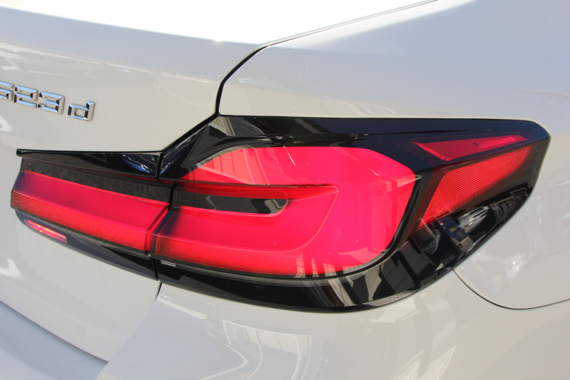 BMW 5シリーズ 523d Xdrive Mｽﾎﾟｰﾂ ｴﾃﾞｨｼｮﾝｼﾞｮｲﾌﾟﾗｽ ｴｸｽｸﾙｰｼﾌﾞﾅｯﾊﾟﾚｻﾞｰP 後期 ｻﾝﾙｰﾌ EXCﾓｶﾅｯﾊﾟﾚｻﾞｰ 全席ｼｰﾄﾋｰﾀｰ LEDﾍｯﾄﾞﾗｲﾄ ｱﾀﾞﾌﾟﾃｨﾌﾞｻｽ BMWﾗｲﾌﾞｺｯｸﾋﾟｯﾄ HUD 追従ACC ｽﾃｱﾘﾝｸﾞｻﾎﾟｰﾄ Applecarplay ﾜｲﾔﾚｽC 2年保証