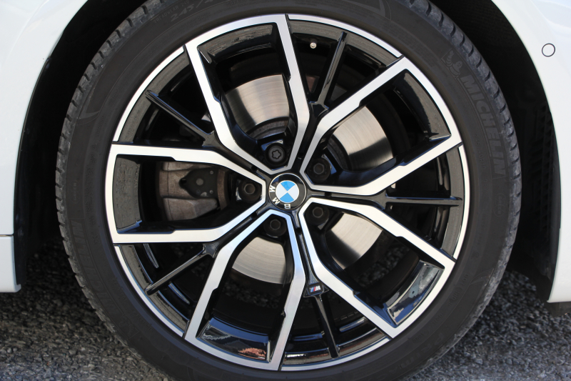 BMW 5シリーズ 523d Xdrive Mｽﾎﾟｰﾂ ｴﾃﾞｨｼｮﾝｼﾞｮｲﾌﾟﾗｽ ｴｸｽｸﾙｰｼﾌﾞﾅｯﾊﾟﾚｻﾞｰP 後期 ｻﾝﾙｰﾌ EXCﾓｶﾅｯﾊﾟﾚｻﾞｰ 全席ｼｰﾄﾋｰﾀｰ LEDﾍｯﾄﾞﾗｲﾄ ｱﾀﾞﾌﾟﾃｨﾌﾞｻｽ BMWﾗｲﾌﾞｺｯｸﾋﾟｯﾄ HUD 追従ACC ｽﾃｱﾘﾝｸﾞｻﾎﾟｰﾄ Applecarplay ﾜｲﾔﾚｽC 2年保証