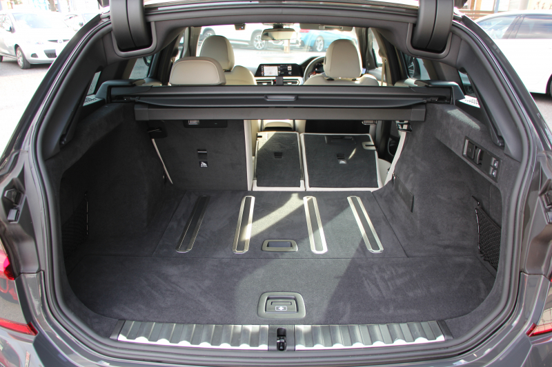 BMW 3シリーズ 320d Xdrive ﾂｰﾘﾝｸﾞMｽﾎﾟｰﾂ individualｶﾗｰ&ﾒﾘﾉﾚｻﾞｰ ｲﾉﾍﾞｰｼｮﾝ&ｻｳﾝﾄﾞP ﾚｰｻﾞｰﾗｲﾄ ｼﾞｪｽﾁｬｰｺﾝﾄﾛｰﾙ HUD ﾊｰﾏﾝｶｰﾄﾞﾝｻｳﾝﾄﾞﾌﾙｾｸﾞTV ｱｺｰｽﾃｨｯｸｶﾞﾗｽ 追従ACC ｽﾃｱﾘﾝｸﾞｻﾎﾟｰﾄ ｵﾌﾟｼｮﾝ19AW 360度ｶﾒﾗ 電動ﾄﾗﾝｸ 2年保証