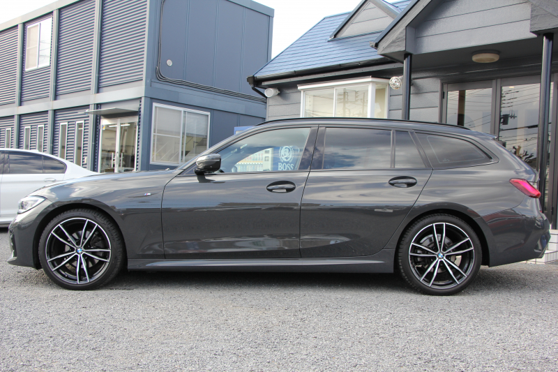 BMW 3シリーズ 320d Xdrive ﾂｰﾘﾝｸﾞMｽﾎﾟｰﾂ individualｶﾗｰ&ﾒﾘﾉﾚｻﾞｰ ｲﾉﾍﾞｰｼｮﾝ&ｻｳﾝﾄﾞP ﾚｰｻﾞｰﾗｲﾄ ｼﾞｪｽﾁｬｰｺﾝﾄﾛｰﾙ HUD ﾊｰﾏﾝｶｰﾄﾞﾝｻｳﾝﾄﾞﾌﾙｾｸﾞTV ｱｺｰｽﾃｨｯｸｶﾞﾗｽ 追従ACC ｽﾃｱﾘﾝｸﾞｻﾎﾟｰﾄ ｵﾌﾟｼｮﾝ19AW 360度ｶﾒﾗ 電動ﾄﾗﾝｸ 2年保証