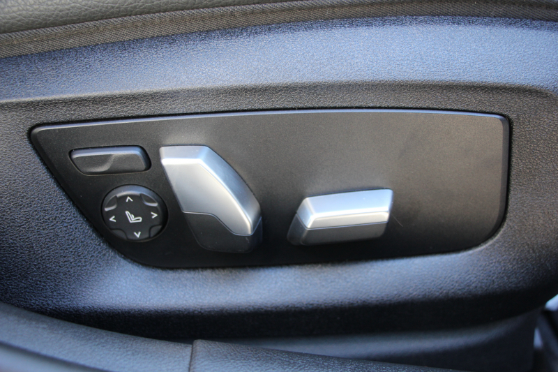 BMW 5シリーズ 530i Mｽﾎﾟｰﾂ 後期LCI 高出力 252馬力 全席ﾋｰﾀｰ付黒革 Mｽﾎﾟｰﾂﾌﾞﾚｰｷ 可変ｻｽ ｱﾀﾞﾌﾟﾃｨﾌﾞLEDﾍｯﾄﾞﾗｲﾄ BMWﾗｲﾌﾞｺｯｸﾋﾟｯﾄﾞAppleCarPlay対応HDDﾅﾋﾞTV Pｱｼｽﾄﾌﾟﾗｽ 360度ｶﾒﾗ ｽﾃｱﾘﾝｸﾞｻﾎﾟｰﾄ 追ACC 電動ﾄﾗﾝｸ 2年保証