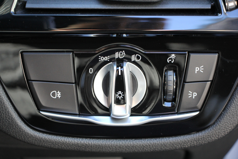 BMW 5シリーズ 530i Mｽﾎﾟｰﾂ 後期LCI 高出力 252馬力 全席ﾋｰﾀｰ付黒革 Mｽﾎﾟｰﾂﾌﾞﾚｰｷ 可変ｻｽ ｱﾀﾞﾌﾟﾃｨﾌﾞLEDﾍｯﾄﾞﾗｲﾄ BMWﾗｲﾌﾞｺｯｸﾋﾟｯﾄﾞAppleCarPlay対応HDDﾅﾋﾞTV Pｱｼｽﾄﾌﾟﾗｽ 360度ｶﾒﾗ ｽﾃｱﾘﾝｸﾞｻﾎﾟｰﾄ 追ACC 電動ﾄﾗﾝｸ 2年保証