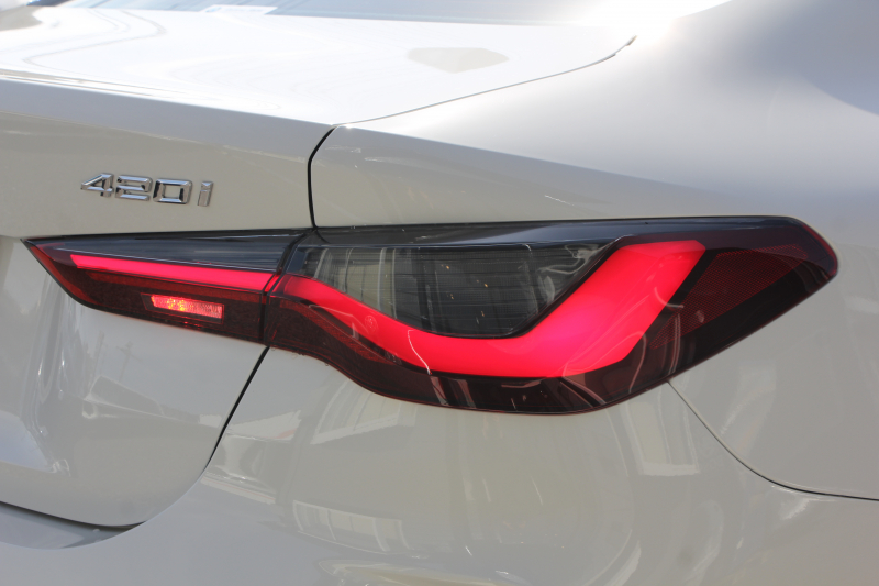 BMW 4シリーズ 420i ｸｰﾍﾟMｽﾎﾟｰﾂ ｺﾝﾌｫｰﾄP ﾋｰﾀｰ黒革 ｵﾌﾟｼｮﾝ19AW LEDﾍｯﾄﾞﾗｲﾄ ｵｰﾄﾊｲﾋﾞｰﾑ ﾜｲﾔﾚｽﾁｬｰｼﾞ360度ｶﾒﾗ ﾀｯﾁ画面対応HDDﾅﾋﾞApplecarplay対応 BMWﾗｲﾌﾞｺｯｸﾋﾟｯﾄ ｱﾝﾋﾞｴﾝﾄﾗｲﾄ hi-fiｽﾋﾟｰｶｰ 追従ACC ｽﾃｱﾘﾝｸﾞｻﾎﾟｰﾄ 2年保証