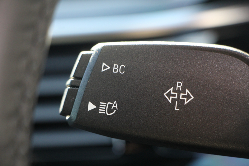 BMW 5シリーズ 523d ﾂｰﾘﾝｸﾞｴﾃﾞｨｼｮﾝﾐｯｼｮﾝｲﾝﾎﾟｯｼﾌﾞﾙ 特別仕様車 HUD ﾊｰﾏﾝｶｰﾄﾞﾝ 後期ﾃｰﾙ 20AW ﾛｰﾀﾞｳﾝ 追従ACC ｽﾃｱﾘﾝｸﾞｻﾎﾟｰﾄ LEDﾍｯﾄﾞﾗｲﾄ ｵｰﾄﾊｲﾋﾞｰﾑ ﾀｯﾁ画面HDDﾅﾋﾞTV 360度ﾊﾟﾉﾗﾏｶﾒﾗ Pｱｼｽﾄﾌﾟﾗｽ 電動ﾄﾗﾝｸ ｽﾏｰﾄｷｰ 2年保証