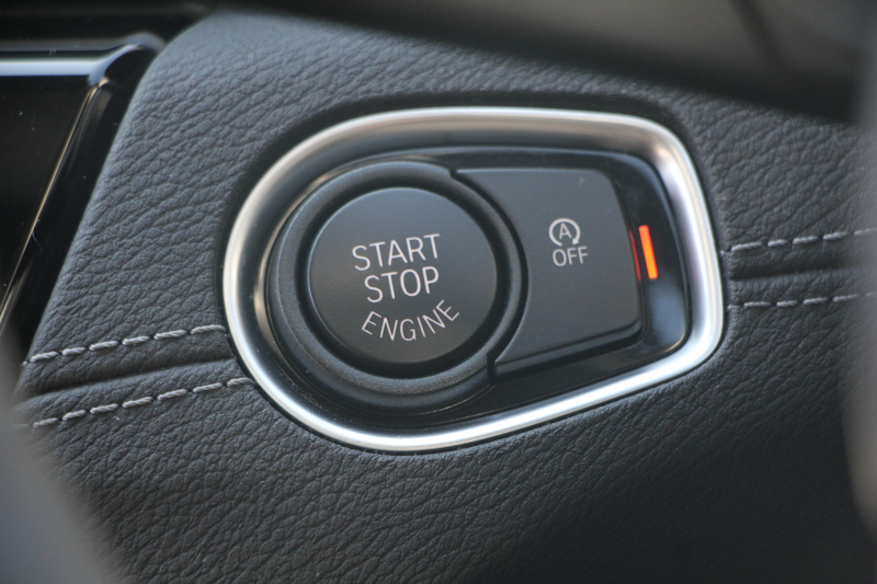 BMW X1 Xdrive18d Xﾗｲﾝ ﾊｲﾗｲﾝ ｺﾝﾌｫｰﾄP LCI後期 ﾌｪｲｽﾘﾌﾄ後 追従ACC ﾋｰﾀｰ黒革 LEDﾍｯﾄﾞﾗｲﾄ&ﾃｰﾙ&ﾌｫｸﾞﾀｯﾁ画面HDDﾅﾋﾞﾜｲﾔﾚｽ充電 ﾊﾟｰｷﾝｸﾞｱｼｽﾄ ｱﾝﾋﾞｴﾝﾄﾗｲﾄ 電動ﾘｱｹﾞｰﾄ 衝突軽減ﾌﾞﾚｰｷ 車線逸脱警告 歩行者警告 ｽﾏｰﾄｷｰ 2年保証