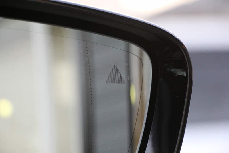 BMW 5シリーズ 530i ﾌﾞﾗｯｸｱｳﾄ 特別仕様車 1ｵｰﾅ 高出力 252馬力 ﾅｲﾄﾌﾞﾙｰﾚｻﾞｰ ｱﾀﾞﾌﾟﾃｨﾌﾞMｻｽ 専用19AW ﾌﾞﾗｯｸｷﾄﾞﾆｰｸﾞﾘﾙ 全席ﾋｰﾀｰ HUD ﾀｯﾁ画面HDDﾅﾋﾞTV 360度ｶﾒﾗ LEDﾍｯﾄﾞﾗｲﾄ 追従ACC ｽﾃｱﾘﾝｸﾞｻﾎﾟｰﾄ 2年保証