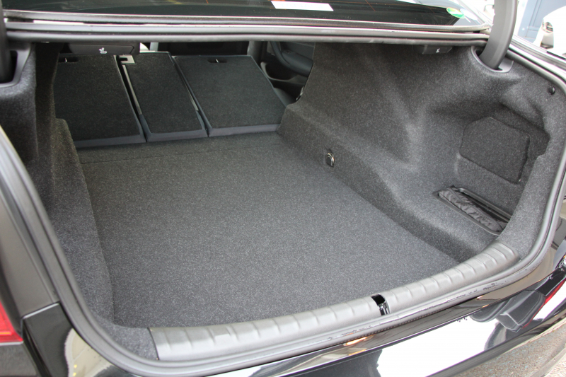 BMW 5シリーズ 530i ﾌﾞﾗｯｸｱｳﾄ 特別仕様車 1ｵｰﾅ 高出力 252馬力 ﾅｲﾄﾌﾞﾙｰﾚｻﾞｰ ｱﾀﾞﾌﾟﾃｨﾌﾞMｻｽ 専用19AW ﾌﾞﾗｯｸｷﾄﾞﾆｰｸﾞﾘﾙ 全席ﾋｰﾀｰ HUD ﾀｯﾁ画面HDDﾅﾋﾞTV 360度ｶﾒﾗ LEDﾍｯﾄﾞﾗｲﾄ 追従ACC ｽﾃｱﾘﾝｸﾞｻﾎﾟｰﾄ 2年保証