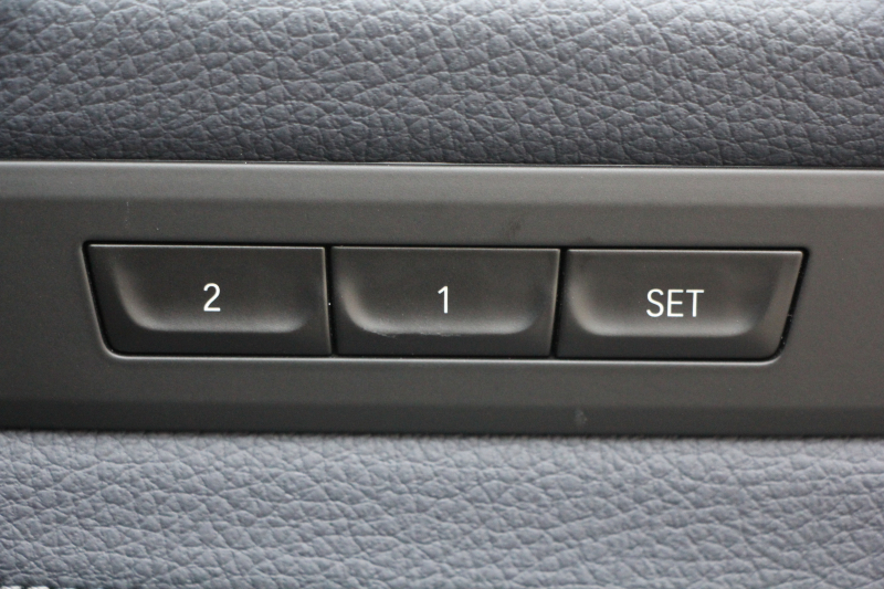 BMW 5シリーズ 530i ﾌﾞﾗｯｸｱｳﾄ 特別仕様車 1ｵｰﾅ 高出力 252馬力 ﾅｲﾄﾌﾞﾙｰﾚｻﾞｰ ｱﾀﾞﾌﾟﾃｨﾌﾞMｻｽ 専用19AW ﾌﾞﾗｯｸｷﾄﾞﾆｰｸﾞﾘﾙ 全席ﾋｰﾀｰ HUD ﾀｯﾁ画面HDDﾅﾋﾞTV 360度ｶﾒﾗ LEDﾍｯﾄﾞﾗｲﾄ 追従ACC ｽﾃｱﾘﾝｸﾞｻﾎﾟｰﾄ 2年保証