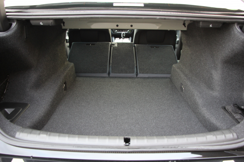 BMW 5シリーズ 530i ﾌﾞﾗｯｸｱｳﾄ 特別仕様車 1ｵｰﾅ 高出力 252馬力 ﾅｲﾄﾌﾞﾙｰﾚｻﾞｰ ｱﾀﾞﾌﾟﾃｨﾌﾞMｻｽ 専用19AW ﾌﾞﾗｯｸｷﾄﾞﾆｰｸﾞﾘﾙ 全席ﾋｰﾀｰ HUD ﾀｯﾁ画面HDDﾅﾋﾞTV 360度ｶﾒﾗ LEDﾍｯﾄﾞﾗｲﾄ 追従ACC ｽﾃｱﾘﾝｸﾞｻﾎﾟｰﾄ 2年保証