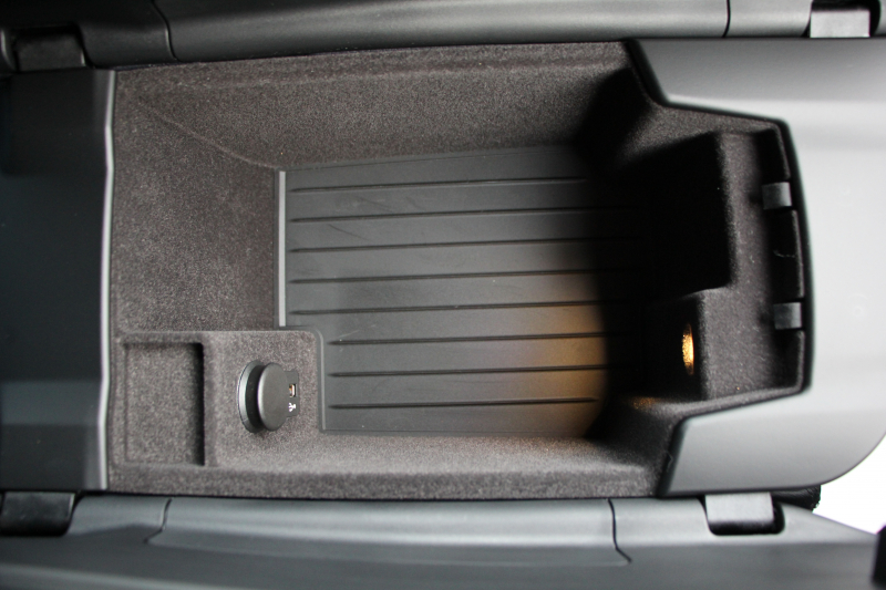 BMW 5シリーズ 530i ﾌﾞﾗｯｸｱｳﾄ 特別仕様車 1ｵｰﾅ 高出力 252馬力 ﾅｲﾄﾌﾞﾙｰﾚｻﾞｰ ｱﾀﾞﾌﾟﾃｨﾌﾞMｻｽ 専用19AW ﾌﾞﾗｯｸｷﾄﾞﾆｰｸﾞﾘﾙ 全席ﾋｰﾀｰ HUD ﾀｯﾁ画面HDDﾅﾋﾞTV 360度ｶﾒﾗ LEDﾍｯﾄﾞﾗｲﾄ 追従ACC ｽﾃｱﾘﾝｸﾞｻﾎﾟｰﾄ 2年保証