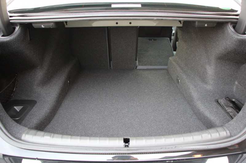 BMW 5シリーズ 530i ﾌﾞﾗｯｸｱｳﾄ 特別仕様車 1ｵｰﾅ 高出力 252馬力 ﾅｲﾄﾌﾞﾙｰﾚｻﾞｰ ｱﾀﾞﾌﾟﾃｨﾌﾞMｻｽ 専用19AW ﾌﾞﾗｯｸｷﾄﾞﾆｰｸﾞﾘﾙ 全席ﾋｰﾀｰ HUD ﾀｯﾁ画面HDDﾅﾋﾞTV 360度ｶﾒﾗ LEDﾍｯﾄﾞﾗｲﾄ 追従ACC ｽﾃｱﾘﾝｸﾞｻﾎﾟｰﾄ 2年保証