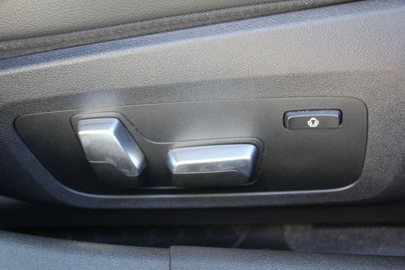 BMW 3シリーズ 320i Mｽﾎﾟｰﾂ ﾃﾞﾋﾞｭｰ&ｺﾝﾌｫｰﾄP ﾋｰﾀｰ黒革 19AW Pｱｼｽﾄﾌﾟﾗｽ 360度ｶﾒﾗ BMWﾗｲﾌﾞｺｯｸﾋﾟｯﾄﾞﾀｯﾁﾊﾟﾈﾙ対応ﾅﾋﾞApplecarplay対応 電動ﾄﾗﾝｸ LEDﾍｯﾄﾞﾗｲﾄ LEDﾌｫｸﾞPｱｼｽﾄ 後退ｱｼｽﾄ Dｱｼｽﾄﾌﾟﾛ 追従ACC ｽﾃｱﾘﾝｸﾞｻﾎﾟｰﾄ 2年保証