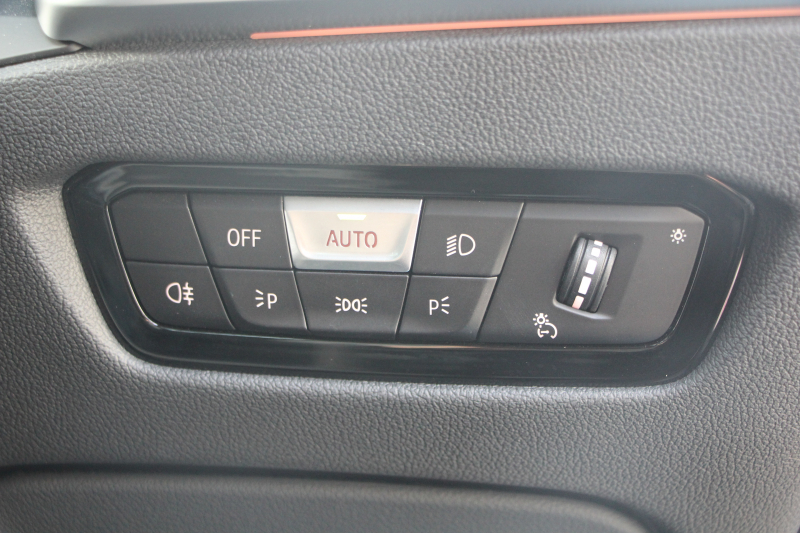 BMW 3シリーズ M340i Xdrive ｲﾉﾍﾞｰｼｮﾝP 4WD 直6ﾀｰﾎﾞ387馬力 ﾋｰﾀｰ黒革 ﾚｰｻﾞｰﾗｲﾄ HUD ｼﾞｪｽﾁｬｰC ﾊｰﾏﾝｶｰﾄﾞﾝｻﾗｳﾝﾄﾞｱﾀﾞﾌﾟﾃｨﾌﾞMｻｽ 専用ﾃﾞﾌ 19AW Mｽﾎﾟｰﾂﾌﾞﾚｰｷ BMWﾗｲﾌﾞｺｯｸﾋﾟｯﾄﾞﾊﾟｰｷﾝｸﾞｱｼｽﾄﾌﾟﾗｽ 360度ｶﾒﾗ 2年保証