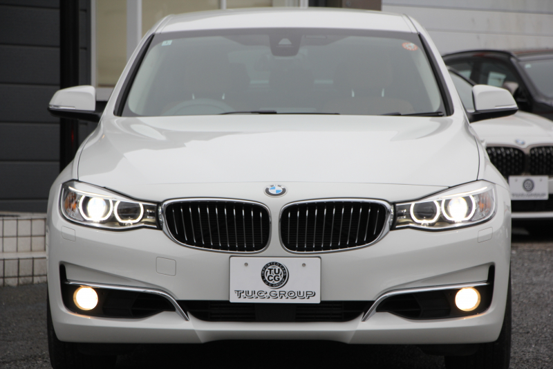 BMW 3シリーズ 320i ｸﾞﾗﾝﾂｰﾘｽﾓ ﾗｸﾞｼﾞｭｱﾘｰ 追従ACC ﾋｰﾀｰ茶革 衝突軽減ﾌﾞﾚｰｷ 車線逸脱警告 歩行者警告 ﾌﾙｾｸﾞTV ﾀｯﾁﾊﾟｯﾄﾞ対応iﾄﾞﾗｲﾌﾞHDDﾅﾋﾞBｶﾒﾗ 電動ﾄﾗﾝｸ ｽﾏｰﾄｷｰ Bluetooth接続 ｸﾛｰﾑﾗｲﾝｴｸｽﾃﾘｱ 2年保証