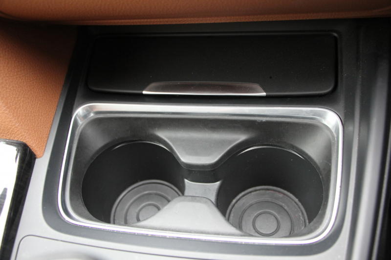 BMW 3シリーズ 320i ｸﾞﾗﾝﾂｰﾘｽﾓ ﾗｸﾞｼﾞｭｱﾘｰ 追従ACC ﾋｰﾀｰ茶革 衝突軽減ﾌﾞﾚｰｷ 車線逸脱警告 歩行者警告 ﾌﾙｾｸﾞTV ﾀｯﾁﾊﾟｯﾄﾞ対応iﾄﾞﾗｲﾌﾞHDDﾅﾋﾞBｶﾒﾗ 電動ﾄﾗﾝｸ ｽﾏｰﾄｷｰ Bluetooth接続 ｸﾛｰﾑﾗｲﾝｴｸｽﾃﾘｱ 2年保証