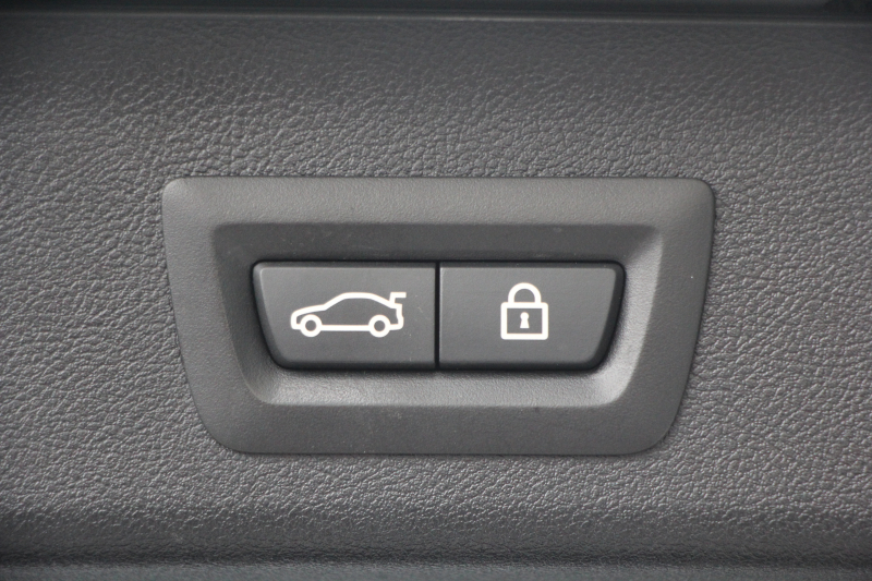 BMW 5シリーズ 530i ﾂｰﾘﾝｸﾞMｽﾎﾟｰﾂ ﾃﾞﾋﾞｭｰP 252馬力 全ﾋｰﾀｰ黒革 HUD VOSSEN VFS1 20AW BCﾚｰｼﾝｸﾞ車高調&iidﾛﾜﾘﾝｸﾞKIT ｿﾌﾄｸﾛｰｽﾞﾄﾞｱ 追従ACC ｽﾃｱﾘﾝｸﾞｻﾎﾟｰﾄ ﾀｯﾁ画面HDDﾅﾋﾞ360度ｶﾒﾗ LEDﾍｯﾄﾞﾗｲﾄ 2年保証