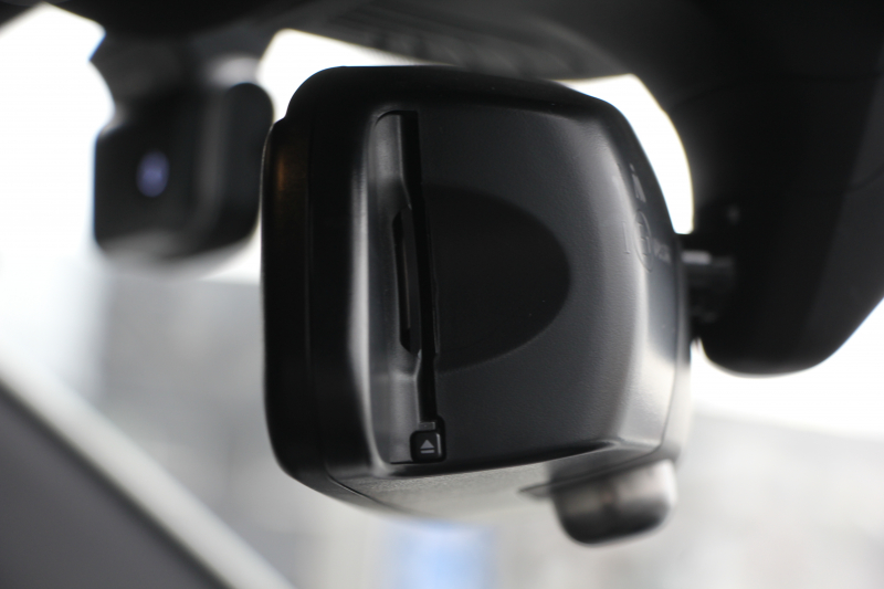 BMW 5シリーズ 530i ﾂｰﾘﾝｸﾞMｽﾎﾟｰﾂ ﾃﾞﾋﾞｭｰP 252馬力 全ﾋｰﾀｰ黒革 HUD VOSSEN VFS1 20AW BCﾚｰｼﾝｸﾞ車高調&iidﾛﾜﾘﾝｸﾞKIT ｿﾌﾄｸﾛｰｽﾞﾄﾞｱ 追従ACC ｽﾃｱﾘﾝｸﾞｻﾎﾟｰﾄ ﾀｯﾁ画面HDDﾅﾋﾞ360度ｶﾒﾗ LEDﾍｯﾄﾞﾗｲﾄ 2年保証