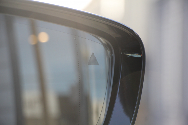 BMW 5シリーズ 530i ｴﾃﾞｨｼｮﾝﾐｯｼｮﾝｲﾝﾎﾟｯｼﾌﾞﾙ 特別仕様車 高出力 ﾅｲﾄﾌﾞﾙｰﾚｻﾞｰ ｱﾀﾞﾌﾟﾃｨﾌﾞｻｽ HUD ﾊｰﾏﾝｶｰﾄﾞﾝ 追従ACC ｽﾃｱﾘﾝｸﾞｻﾎﾟｰﾄ ﾀｯﾁ画面HDDﾅﾋﾞTV LEDﾍｯﾄﾞﾗｲﾄ ｵｰﾄﾊｲﾋﾞｰﾑ 電動ﾄﾗﾝｸ 360度ｶﾒﾗ 全席ﾋｰﾀｰ ﾌﾞﾗｯｸ19AW 2年保証