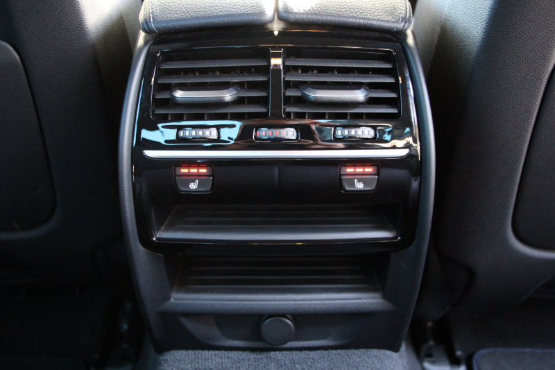 BMW 5シリーズ 530i ｴﾃﾞｨｼｮﾝﾐｯｼｮﾝｲﾝﾎﾟｯｼﾌﾞﾙ 特別仕様車 高出力 ﾅｲﾄﾌﾞﾙｰﾚｻﾞｰ ｱﾀﾞﾌﾟﾃｨﾌﾞｻｽ HUD ﾊｰﾏﾝｶｰﾄﾞﾝ 追従ACC ｽﾃｱﾘﾝｸﾞｻﾎﾟｰﾄ ﾀｯﾁ画面HDDﾅﾋﾞTV LEDﾍｯﾄﾞﾗｲﾄ ｵｰﾄﾊｲﾋﾞｰﾑ 電動ﾄﾗﾝｸ 360度ｶﾒﾗ 全席ﾋｰﾀｰ ﾌﾞﾗｯｸ19AW 2年保証