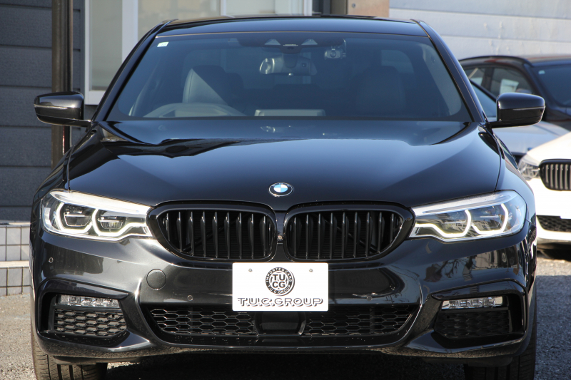 BMW 5シリーズ 530i ｴﾃﾞｨｼｮﾝﾐｯｼｮﾝｲﾝﾎﾟｯｼﾌﾞﾙ 特別仕様車 高出力 ﾅｲﾄﾌﾞﾙｰﾚｻﾞｰ ｱﾀﾞﾌﾟﾃｨﾌﾞｻｽ HUD ﾊｰﾏﾝｶｰﾄﾞﾝ 追従ACC ｽﾃｱﾘﾝｸﾞｻﾎﾟｰﾄ ﾀｯﾁ画面HDDﾅﾋﾞTV LEDﾍｯﾄﾞﾗｲﾄ ｵｰﾄﾊｲﾋﾞｰﾑ 電動ﾄﾗﾝｸ 360度ｶﾒﾗ 全席ﾋｰﾀｰ ﾌﾞﾗｯｸ19AW 2年保証