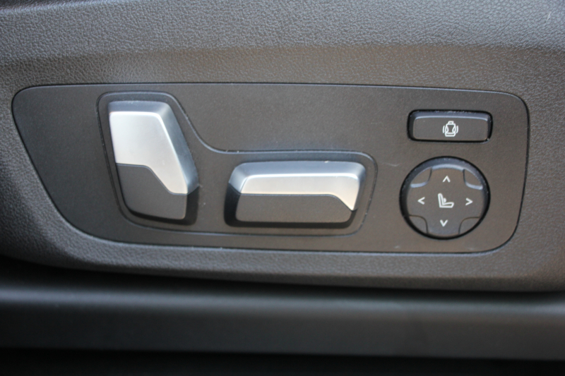 BMW X3 Xdrive20d Mｽﾎﾟｰﾂ ﾊｲﾗｲﾝ 全席ﾋｰﾀｰ茶革 HUD ｱﾝﾋﾞｴﾝﾄﾗｲﾄ ﾘｱｼｰﾄ可倒調整 ｵﾌﾟｼｮﾝ20AW LEDﾍｯﾄﾞﾗｲﾄ 追従ACC ｽﾃｱﾘﾝｸﾞｻﾎﾟｰﾄ ﾀｯﾁ画面HDDﾅﾋﾞ360度ｶﾒﾗ 電動ﾄﾗﾝｸ 液晶ﾒｰﾀｰ 2年保証