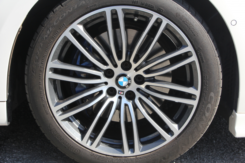 BMW 5シリーズ 530i Mｽﾎﾟｰﾂ ｲﾉﾍﾞｰｼｮﾝ&ｺﾝﾌｫｰﾄP 252馬力 ｻﾝﾙｰﾌ ﾊｰﾏﾝｶｰﾄﾞﾝ ｱｲﾎﾞﾘｰﾚｻﾞｰ ﾏｯｻｰｼﾞ&ｱｸﾃｨﾌﾞﾍﾞﾝﾁﾚｰｼｮﾝ 全席ﾋｰﾀｰ&4ｿﾞｰﾝｴｱｺﾝ ﾃﾞｨｽﾌﾟﾚｲｷｰ&ﾘﾓｰﾄP ｼﾞｪｽﾁｬｰC HUD LEDﾍｯﾄﾞﾗｲﾄ 追従ACC 360度ｶﾒﾗ 2年保証