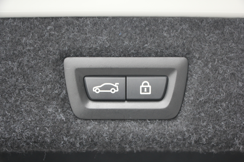 BMW 5シリーズ 530i Mｽﾎﾟｰﾂ ｲﾉﾍﾞｰｼｮﾝ&ｺﾝﾌｫｰﾄP 252馬力 ｻﾝﾙｰﾌ ﾊｰﾏﾝｶｰﾄﾞﾝ ｱｲﾎﾞﾘｰﾚｻﾞｰ ﾏｯｻｰｼﾞ&ｱｸﾃｨﾌﾞﾍﾞﾝﾁﾚｰｼｮﾝ 全席ﾋｰﾀｰ&4ｿﾞｰﾝｴｱｺﾝ ﾃﾞｨｽﾌﾟﾚｲｷｰ&ﾘﾓｰﾄP ｼﾞｪｽﾁｬｰC HUD LEDﾍｯﾄﾞﾗｲﾄ 追従ACC 360度ｶﾒﾗ 2年保証