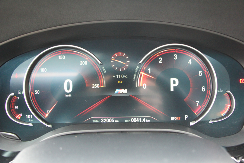 BMW 5シリーズ 530i Mｽﾎﾟｰﾂ ｲﾉﾍﾞｰｼｮﾝ&ｺﾝﾌｫｰﾄP 252馬力 ｻﾝﾙｰﾌ ﾊｰﾏﾝｶｰﾄﾞﾝ ｱｲﾎﾞﾘｰﾚｻﾞｰ ﾏｯｻｰｼﾞ&ｱｸﾃｨﾌﾞﾍﾞﾝﾁﾚｰｼｮﾝ 全席ﾋｰﾀｰ&4ｿﾞｰﾝｴｱｺﾝ ﾃﾞｨｽﾌﾟﾚｲｷｰ&ﾘﾓｰﾄP ｼﾞｪｽﾁｬｰC HUD LEDﾍｯﾄﾞﾗｲﾄ 追従ACC 360度ｶﾒﾗ 2年保証