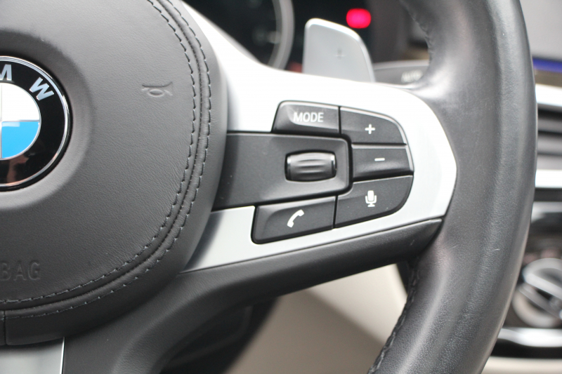 BMW 5シリーズ 530i Mｽﾎﾟｰﾂ ｲﾉﾍﾞｰｼｮﾝ&ｺﾝﾌｫｰﾄP 252馬力 ｻﾝﾙｰﾌ ﾊｰﾏﾝｶｰﾄﾞﾝ ｱｲﾎﾞﾘｰﾚｻﾞｰ ﾏｯｻｰｼﾞ&ｱｸﾃｨﾌﾞﾍﾞﾝﾁﾚｰｼｮﾝ 全席ﾋｰﾀｰ&4ｿﾞｰﾝｴｱｺﾝ ﾃﾞｨｽﾌﾟﾚｲｷｰ&ﾘﾓｰﾄP ｼﾞｪｽﾁｬｰC HUD LEDﾍｯﾄﾞﾗｲﾄ 追従ACC 360度ｶﾒﾗ 2年保証