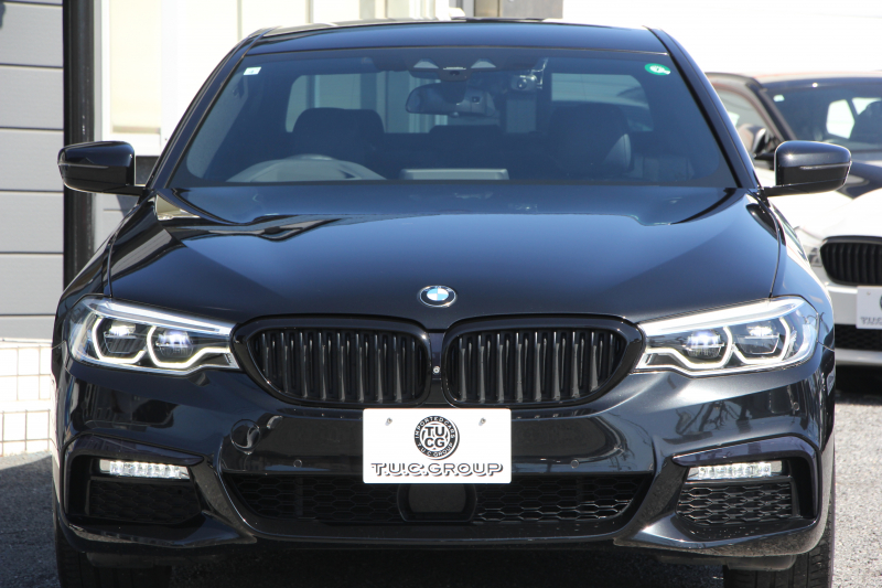 BMW 5シリーズ 530i ｴﾃﾞｨｼｮﾝﾐｯｼｮﾝｲﾝﾎﾟｯｼﾌﾞﾙ 特別仕様車 高出力 ﾅｲﾄﾌﾞﾙｰﾚｻﾞｰ ｱﾀﾞﾌﾟﾃｨﾌﾞｻｽ HUD ﾊｰﾏﾝｶｰﾄﾞﾝ 追従ACC ｽﾃｱﾘﾝｸﾞｻﾎﾟｰﾄ ﾀｯﾁ画面HDDﾅﾋﾞTV LEDﾍｯﾄﾞﾗｲﾄ ｵｰﾄﾊｲﾋﾞｰﾑ 電動ﾄﾗﾝｸ 360度ｶﾒﾗ 全席ﾋｰﾀｰ ﾌﾞﾗｯｸ19AW 2年保証