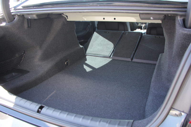 BMW 5シリーズ 530i ｴﾃﾞｨｼｮﾝﾐｯｼｮﾝｲﾝﾎﾟｯｼﾌﾞﾙ 特別仕様車 高出力 ﾅｲﾄﾌﾞﾙｰﾚｻﾞｰ ｱﾀﾞﾌﾟﾃｨﾌﾞｻｽ HUD ﾊｰﾏﾝｶｰﾄﾞﾝ 追従ACC ｽﾃｱﾘﾝｸﾞｻﾎﾟｰﾄ ﾀｯﾁ画面HDDﾅﾋﾞTV LEDﾍｯﾄﾞﾗｲﾄ ｵｰﾄﾊｲﾋﾞｰﾑ 電動ﾄﾗﾝｸ 360度ｶﾒﾗ 全席ﾋｰﾀｰ ﾌﾞﾗｯｸ19AW 2年保証